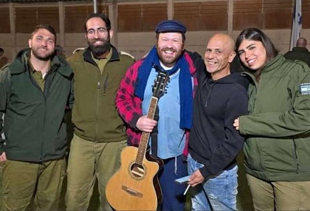 Jeremy with soldiers after a performance at Sdei Teiman